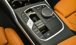 BMW 3 Series 330i NA xDrive Sedan 2026