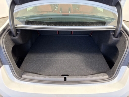 BMW 3 Series 330i NA xDrive Sedan 2026