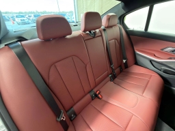 BMW 3 Series 330i NA xDrive Sedan 2026