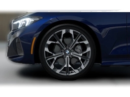 BMW 3 Series 330i NA xDrive Sedan 2026