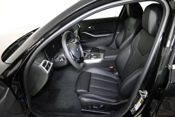 BMW 3 Series 330i NA xDrive Sedan 2026