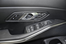 BMW 3 Series 330i NA xDrive Sedan 2026