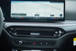 BMW 3 Series 330i NA xDrive Sedan 2026