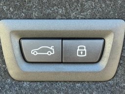 BMW 3 Series 330i NA xDrive Sedan 2026