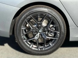 BMW 3 Series 330i NA xDrive Sedan 2026