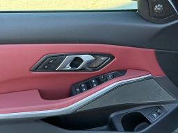 BMW 3 Series 330i NA xDrive Sedan 2026