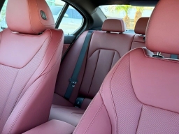 BMW 3 Series 330i NA xDrive Sedan 2026