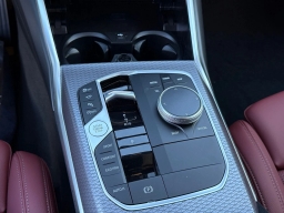 BMW 3 Series 330i NA xDrive Sedan 2026