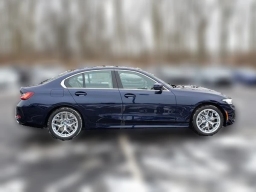 BMW 3 Series 330i NA xDrive Sedan 2026