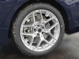 BMW 3 Series 330i NA xDrive Sedan 2026