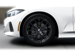 BMW 3 Series 330i NA xDrive Sedan 2026