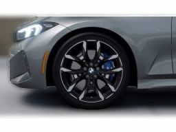 BMW 3 Series 330i NA xDrive Sedan 2026