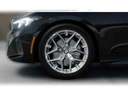 BMW 3 Series 330i NA xDrive Sedan 2026