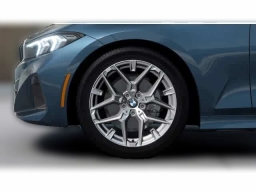 BMW 3 Series 330i NA xDrive Sedan 2026