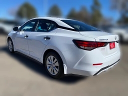 Nissan Sentra S CVT 2025