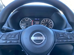 Nissan Sentra S CVT 2025