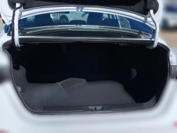 Nissan Sentra S CVT 2025