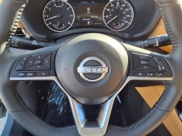 Nissan Sentra SV CVT 2025