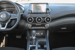 Nissan Sentra SR CVT 2025