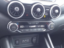 Nissan Sentra SR CVT 2025