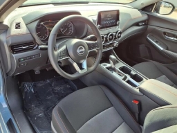 Nissan Sentra SR CVT 2025