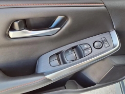 Nissan Sentra SR CVT 2025