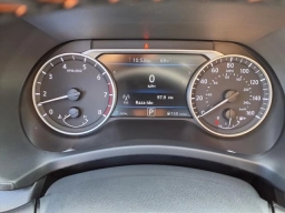 Nissan Sentra SR CVT 2025