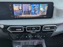 Nissan Sentra SV Sedan 2026