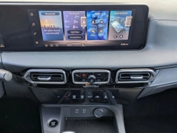 Nissan Sentra SV Sedan 2026