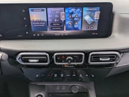 Nissan Sentra SV Sedan 2026