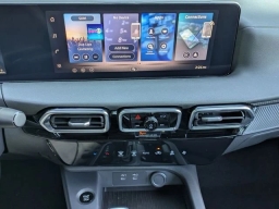 Nissan Sentra SV Sedan 2026