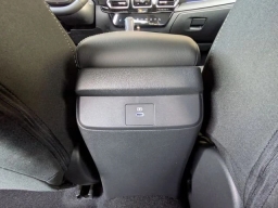 Nissan Sentra SV Sedan 2026