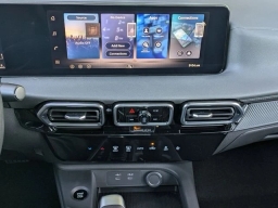 Nissan Sentra SV Sedan 2026