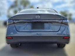 Nissan Sentra SV Sedan 2026