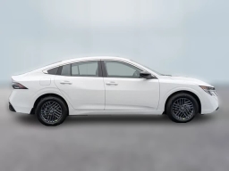 Nissan Sentra SV Sedan 2026