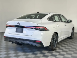 Nissan Sentra SV Sedan 2026