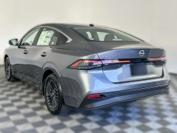 Nissan Sentra SV Sedan 2026