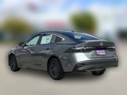 Nissan Sentra SV Sedan 2026