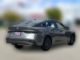 Nissan Sentra SV Sedan 2026