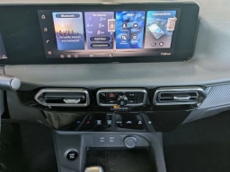 Nissan Sentra SV Sedan 2026