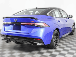 Nissan Sentra SR Sedan 2026