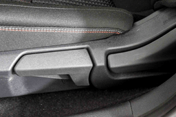 Nissan Sentra SR Sedan 2026