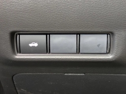 Nissan Sentra SR Sedan 2026