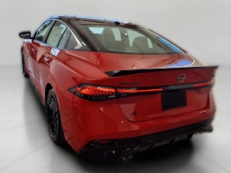 Nissan Sentra SR Sedan 2026