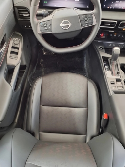 Nissan Sentra SR Sedan 2026