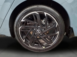 Nissan Sentra SR Sedan 2026