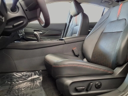 Nissan Sentra SR Sedan 2026