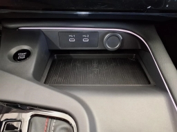 Nissan Sentra SR Sedan 2026