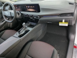 Nissan Sentra SR Sedan 2026