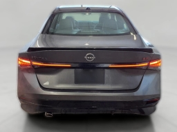 Nissan Sentra SR Sedan 2026